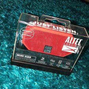 Altec Lansing Mini H2O Bluetooth wireless speaker